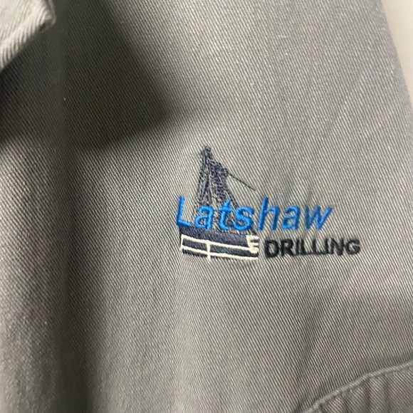 Bulwark Protective Apparel Coveralls 60-RG Flame Resistant Latshaw Drilling Logo - Picture 9 of 13